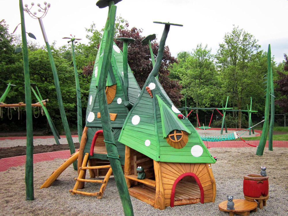 Green toadstool themed playhouse