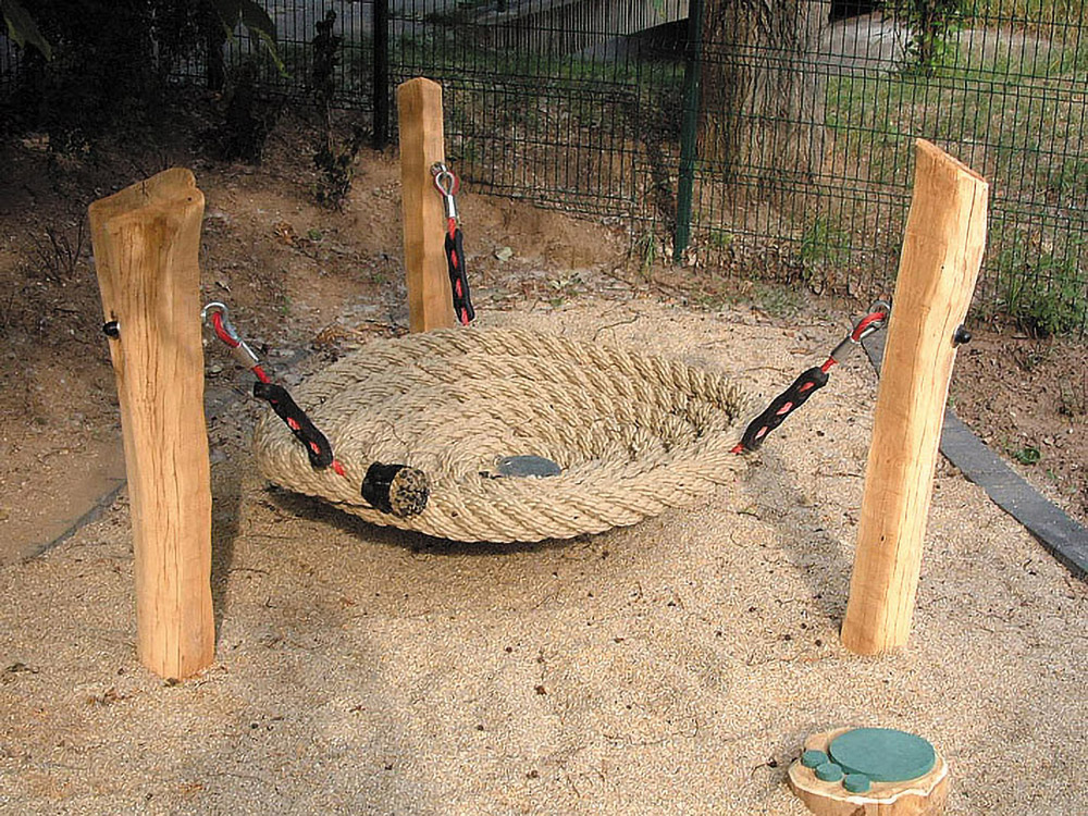 Rope basket swing with three timber posts